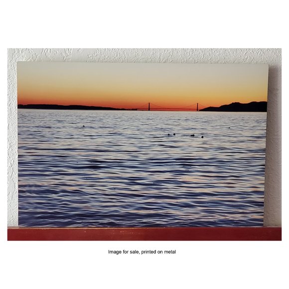 Sunset over the Golden Gate Bridge - Picture 1 of 4